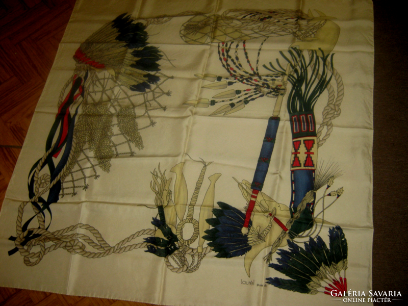 Laurél  vintage  selyem  kendő indiános