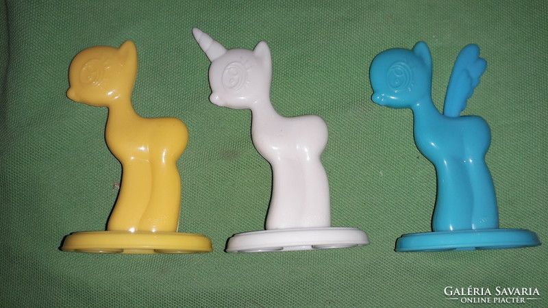 Retro plasztik My Little Pony játék figurák 3db egyben 10 cm / db a képek szerint