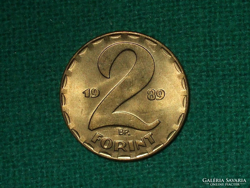 2 Forint 1989! It was not in circulation! It's bright!