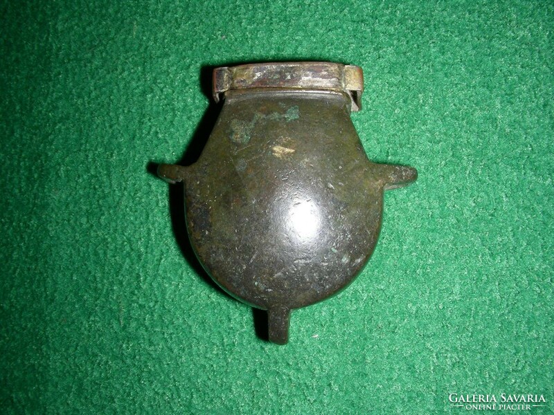 Antique bronze jar, perhaps a gunpowder holder