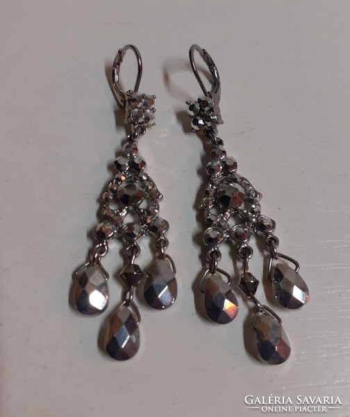 Hook-on earrings studded with old white polished rhinestones