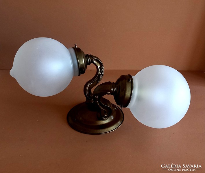 Murano double globe wall lamp negotiable