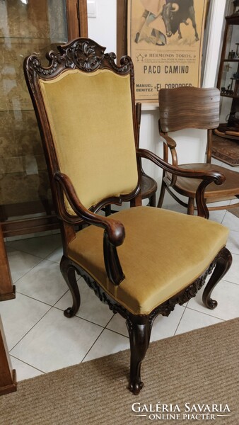 Beautiful, approx. 200-year-old, carved, restored Viennese baroque desk chair / throne / armchair with armrests
