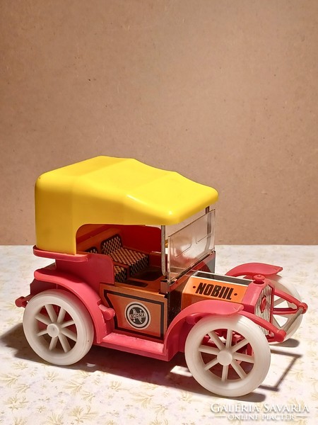 Norma nobiil toy car