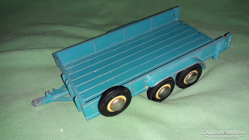 1981.Britains ltd - England - two-axle tractor trailer - trailer metal 14x8x4 cm according to the pictures