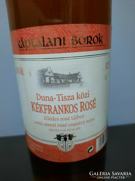 Blue Franconian rosé from the Danube-Tisza region, museum
