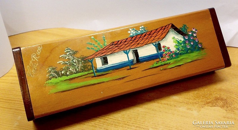 Souvenir from Costa Rica, wooden jewelry box with a painted lid, country lacquer.