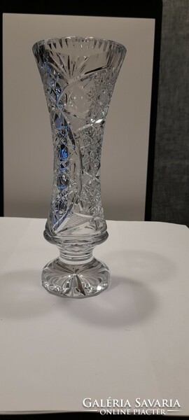 Szépséges, gazdagon csiszolt ólomkristály váza 18cm