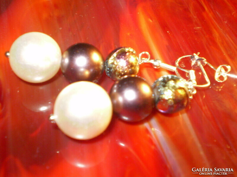 Reduced price, long shell-pearl earrings with 3 pearls