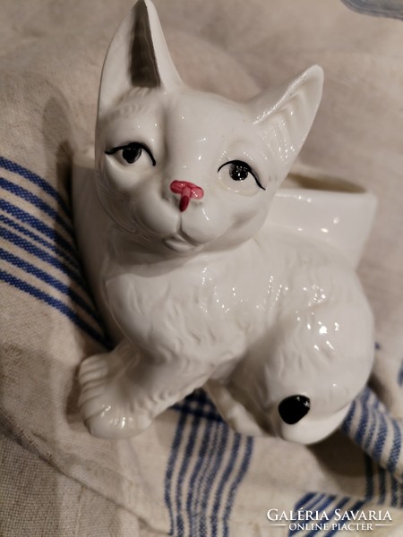 Ceramic cat - storage, basket / snow white