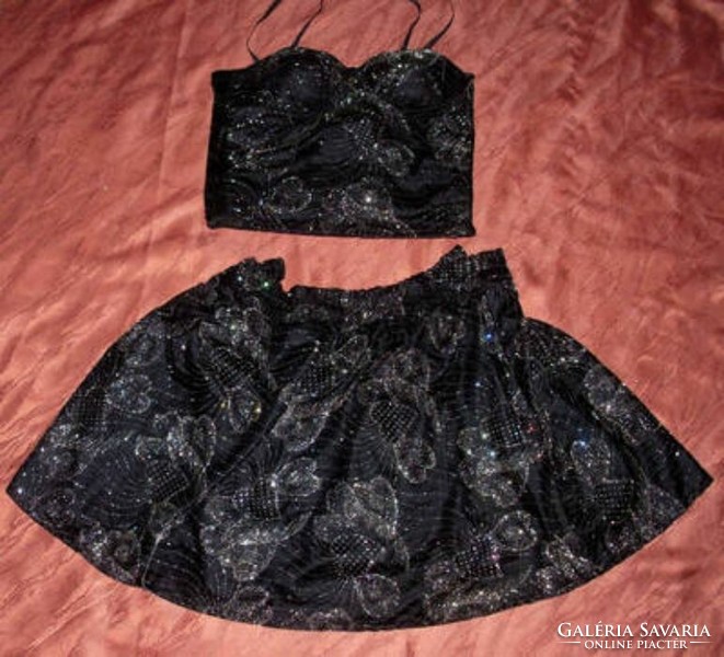 Black velvet shiny skirt with bra top prestige