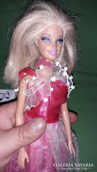 Beautiful original mattel 2010 - barbie - toy doll with fluffy hair according to the pictures bk17