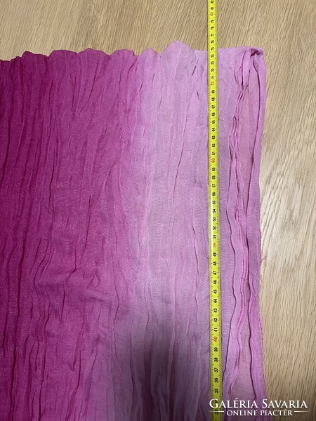 Gyűrt nagyméretű pink színátmenetes sál