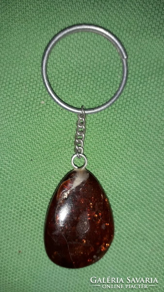 Elegant key ring with retro amber pendant as shown in the pictures