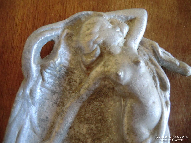 Decorative bowl with female shape cast metal 19x11 cm on the back Pécs 1933