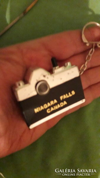Old small plastic camera keychain niagara falls canada works collectors according to the pictures