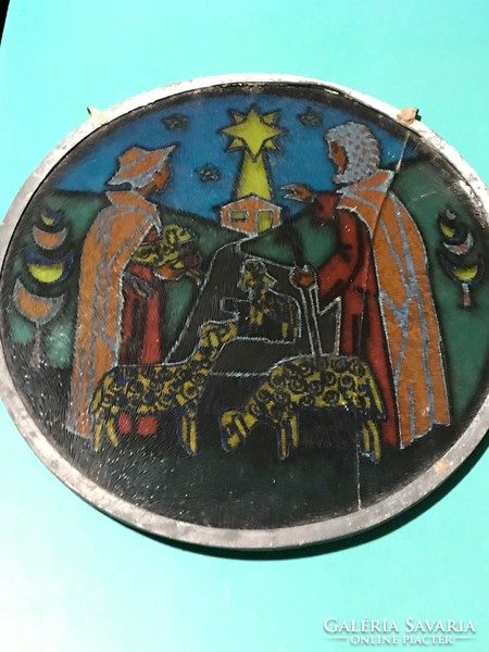 Enamel painted glass picture. Circular. Beautiful nativity scene, colorful. A little damaged, due to a hairline crack.