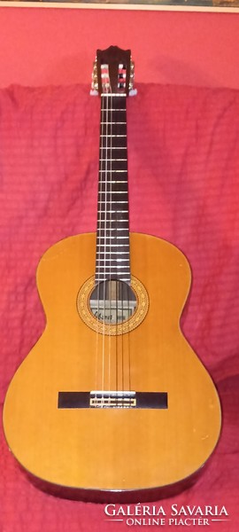 Ibanez vintage m2803 acoustic classical guitar.