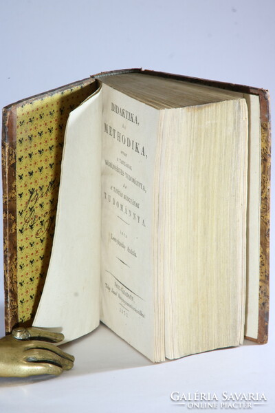 1832 - Nagyvárad - A tanítás tudománya - Ritka neveléstani munka Gyönyörű félbőr kötésben!