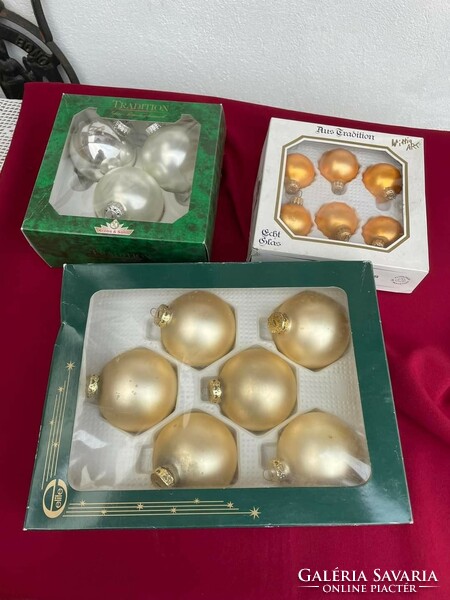 Beautiful mixed glass? Sphere silver gray gold Christmas tree decoration ornament package Christmas. Glass