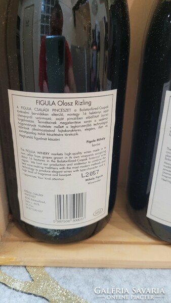 Figula family winery. Balatonszőlős Italian Riesling 2001 & Tihany Merlot 2000.