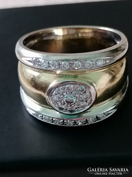 18 karátos briliáns drágaköves arany gyűrű