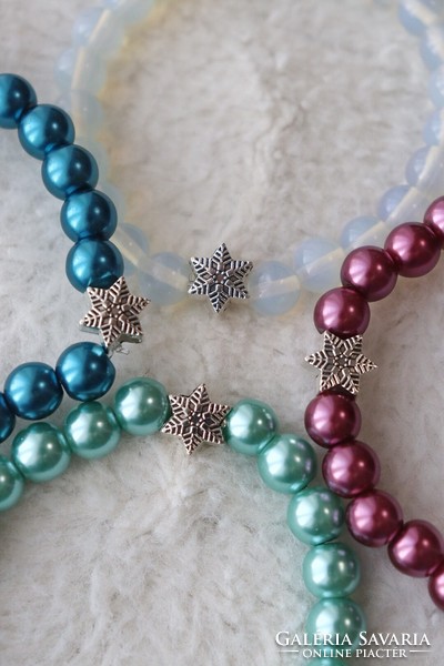 Snowflake bracelet for Christmas - magenta