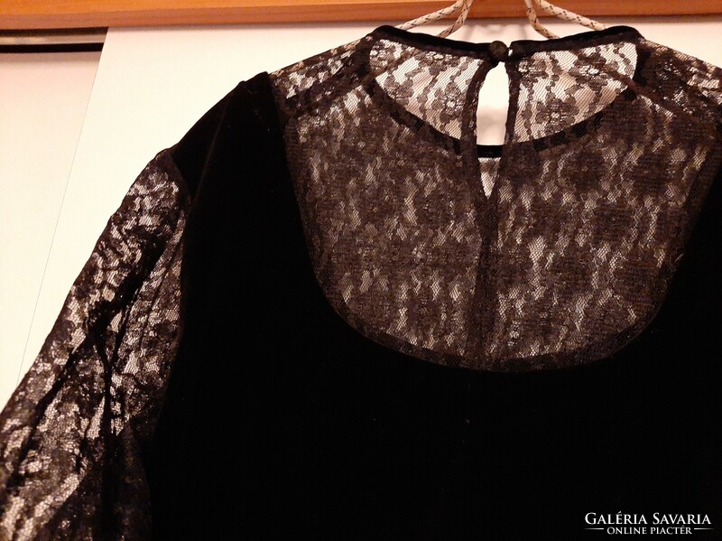 Black lace vintage velvet dress