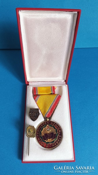 10 years in the armed service of the homeland, merit medal + 2 kiosk badges