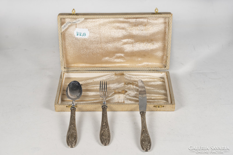Ezüst keresztelő/ egyszemélyes evőeszköz készlet régi dobozban (KK13)