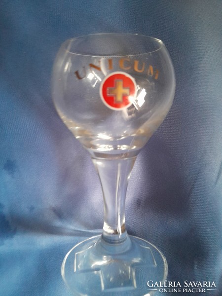 Unicum glass