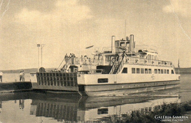 Ba - 261 with a beautiful memory on the balat: a ferry from the past