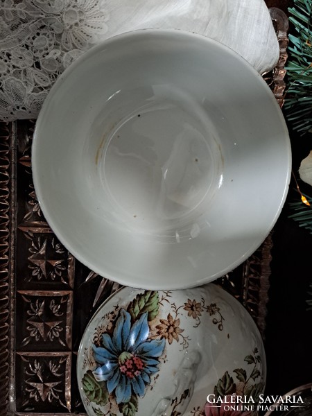 English, antique porcelain soap dish