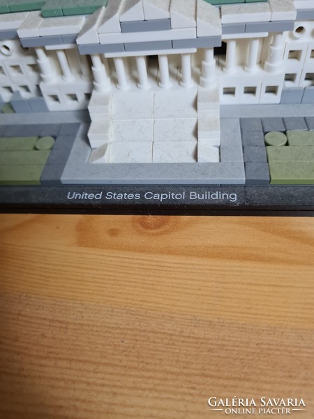 Lego Architecture 21030, Kapitolium