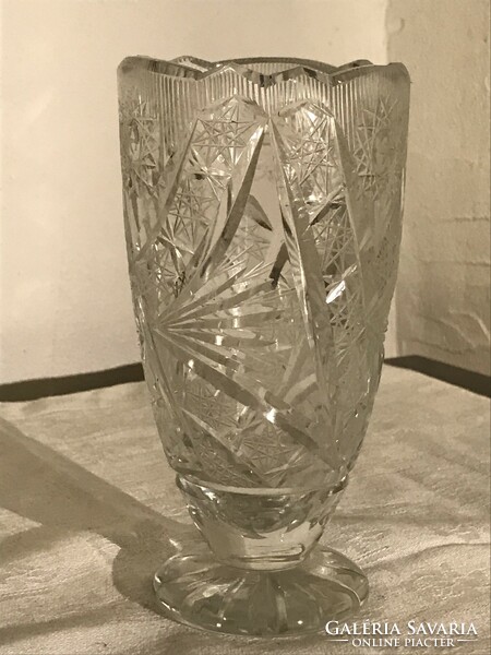 Régi cseh metszett kristály váza