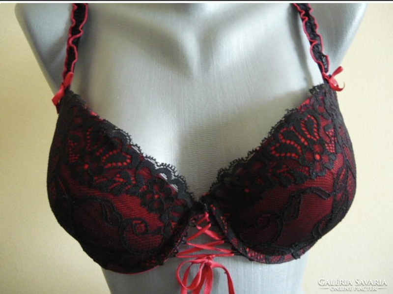 Beautiful lace breast shaping bra 80/c