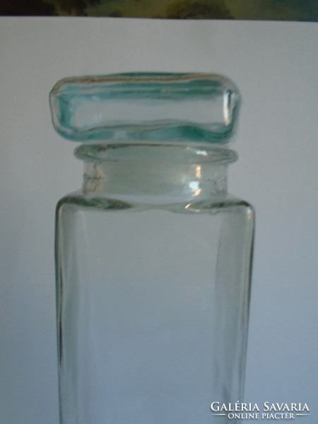 2 pcs. New aroma sealed kitchen storage bottle.