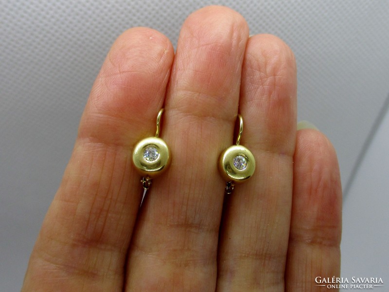 Gyönyörű antik 14kt aranyfülbevaló button foglalatos gyémántokkal 0,22ct