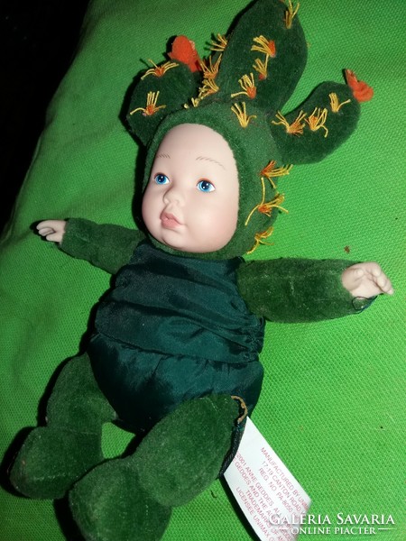 MINŐSÉGI 2001. Anne Geddes KAKTUSZKIRÁLYLÁNY szerethető GYŰJTŐI művészbaba 20 cm a képek szerint