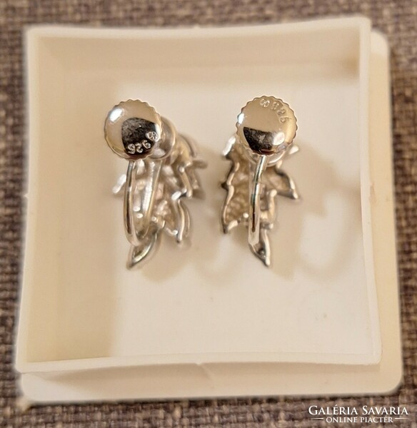 Silver women's earrings with opal stones