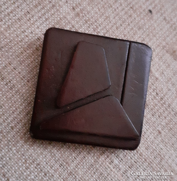Genuine leather brooch in nice condition