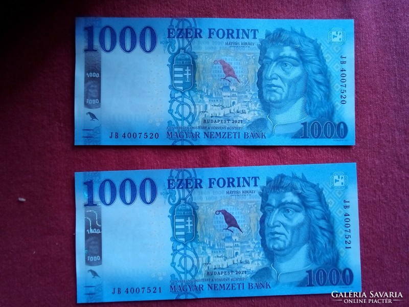 Unc 1000 ft paper money duo with consecutive serial numbers, unfolded banknote in beautiful condition 2021