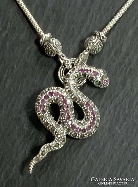 Hatalmas csodaszép kígyó, sterling  ezüst bross rubinnal, smaragddal, markazittal/925/ --új
