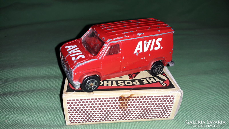 Old still French majorette - avis van metal small car 1: 65 size according to the pictures