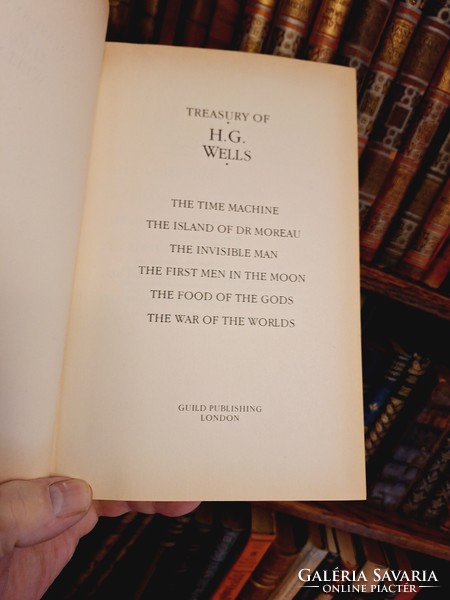 English-language bibliophile treasury of h.G. Wells--early science fiction-.K...-Guild published London 1985