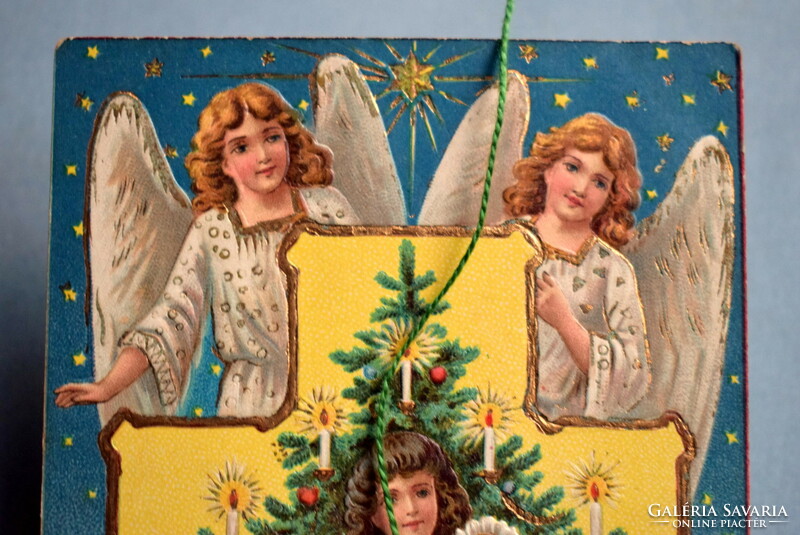Antik dombornyomott Karácsonyi üdvözlő képeslap - kislány játék babával, angyalok, karácsonyfa
