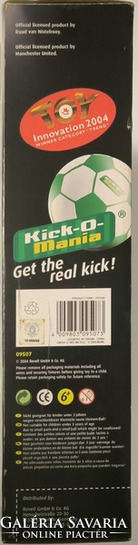 Cristiano Ronaldo gyűjtemény (Vintage Kick-o-mania baba, könyvek, DVD-k, poszterek)