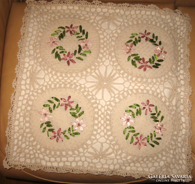 Beautiful Transylvanian pillowcase with crocheted embroidered decoration