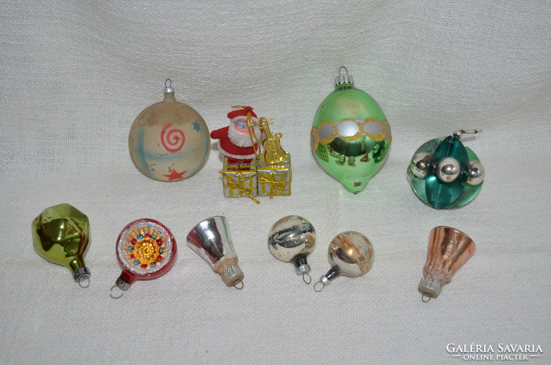 10 retro Christmas tree ornaments