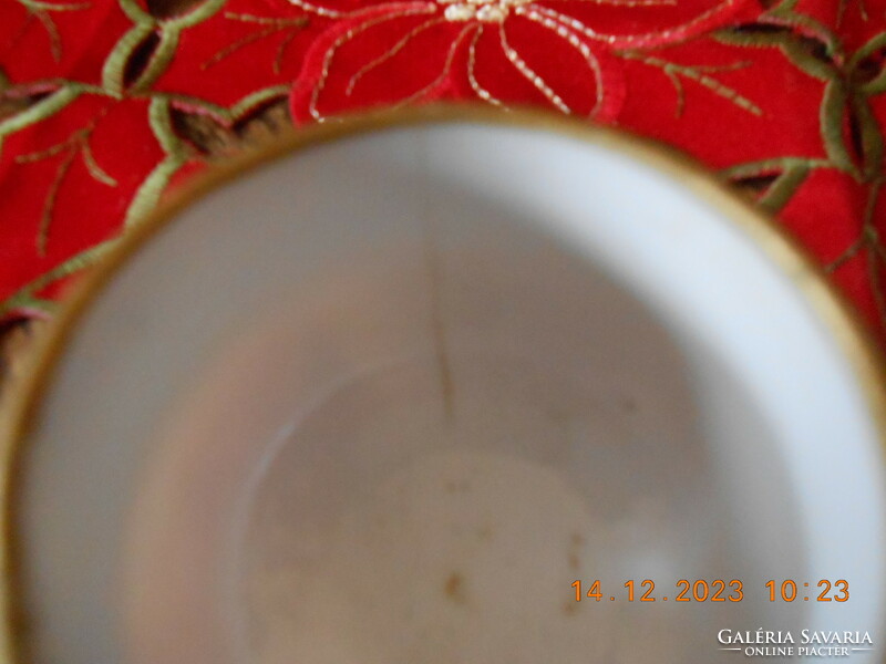 Antique Zsolnay strawberry mocha - coffee cup i